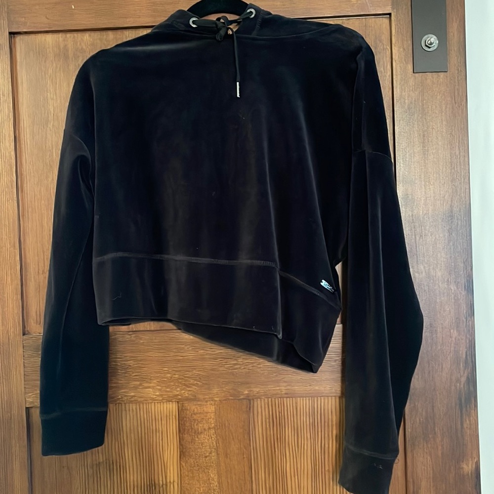 Euc Calvin Klein cropped hoodie